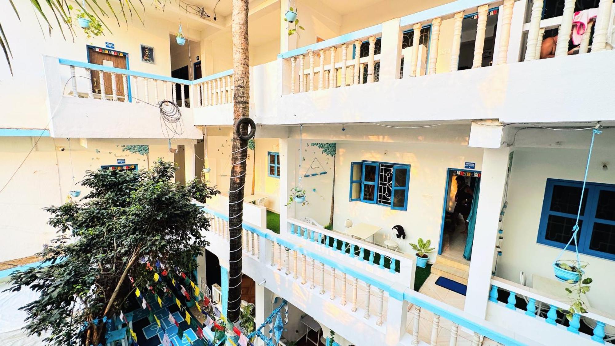 Omkar Wellness Inn Арамбол Екстериор снимка